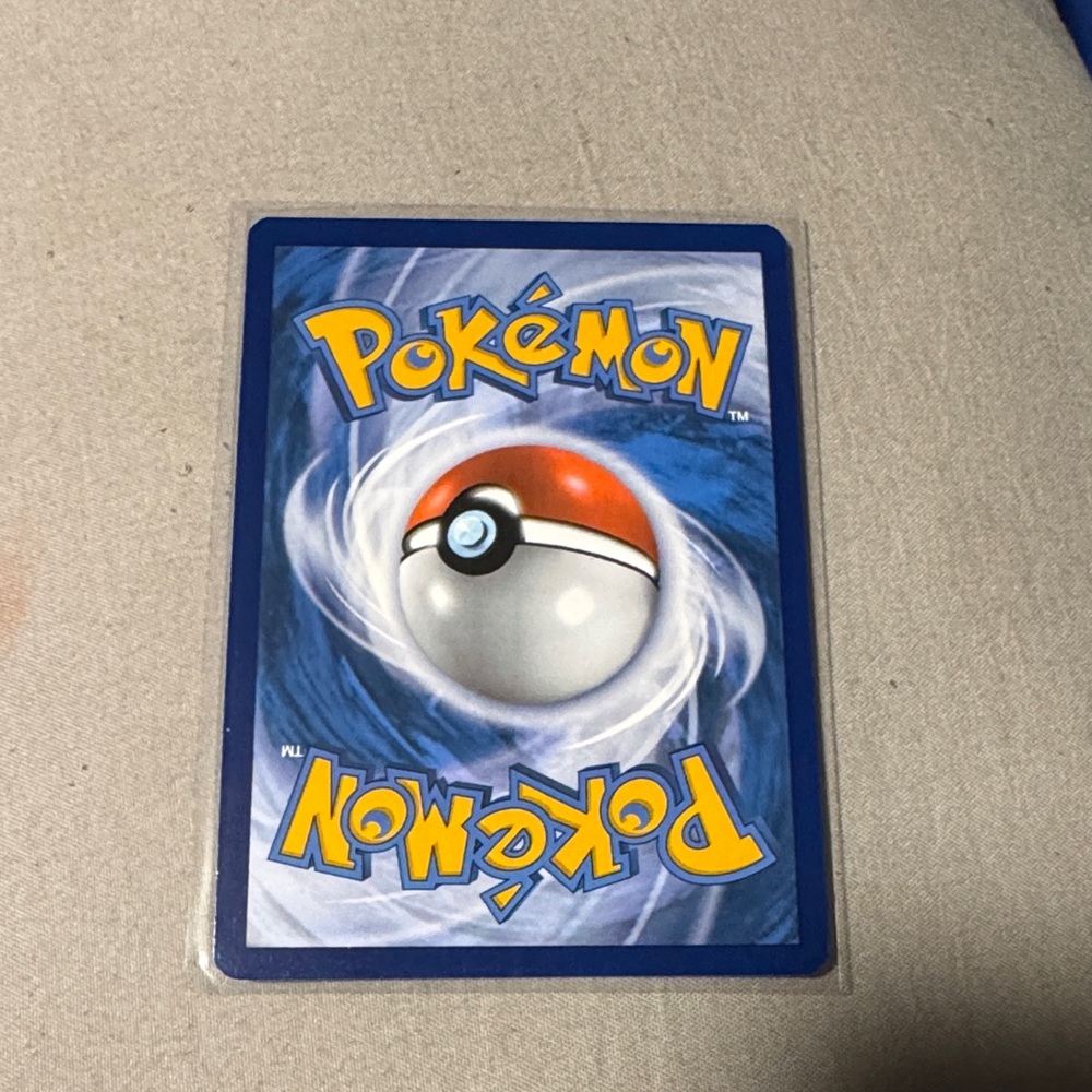 Pokémon Basic Energy Card - Picture 2 of 2